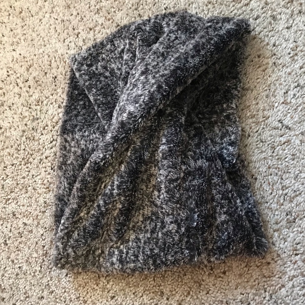 AEO | faux fur snood